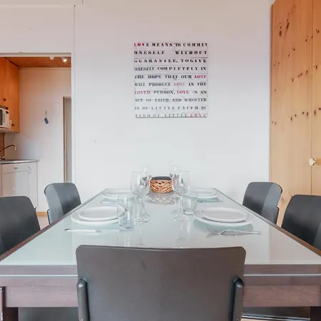 Avec Vue Envoutante Sur La Vallee Crans-Montana